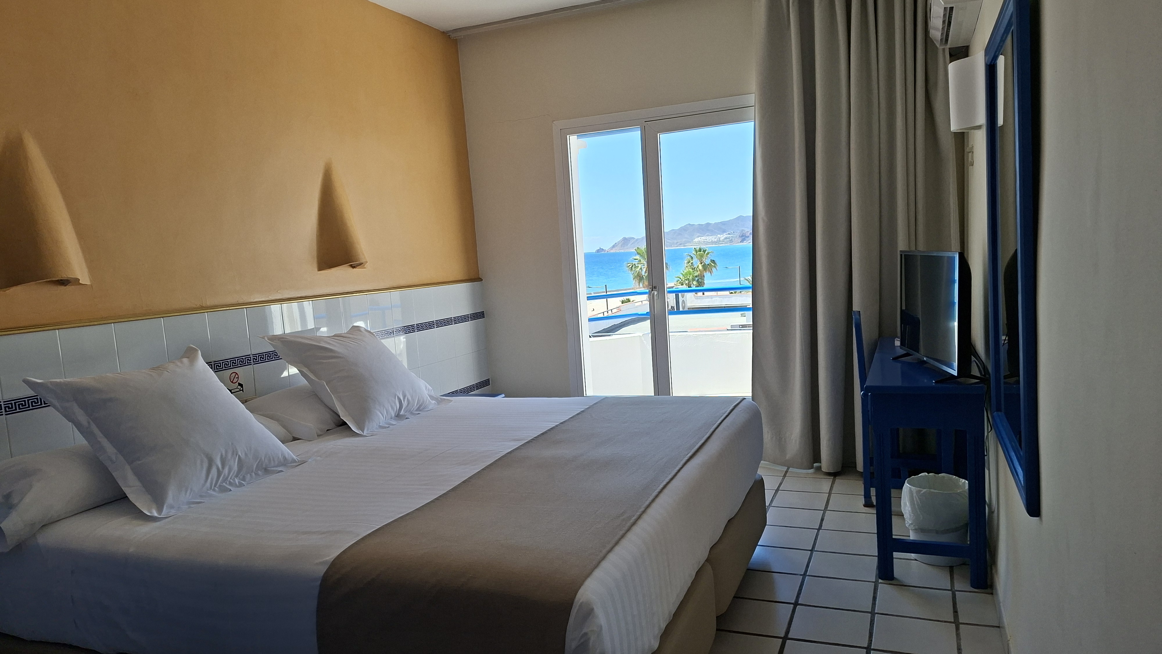 Habitación Doble con vistas laterales al mar - 1 o 2 camas